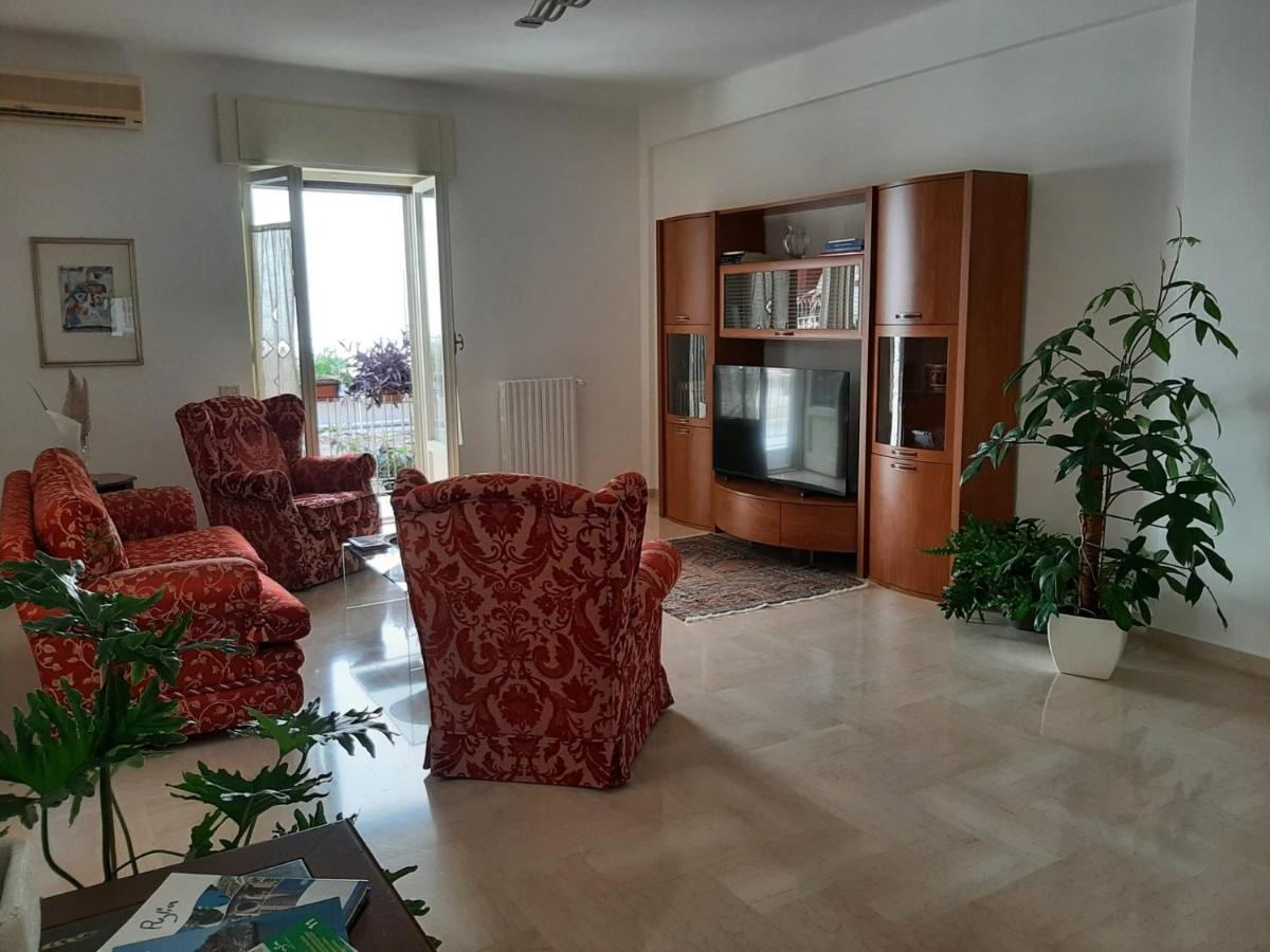Interno13Bari Villa Luaran gambar