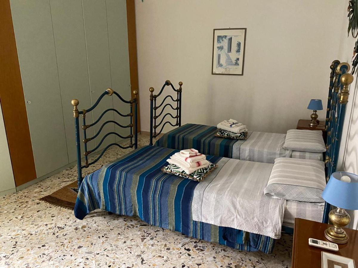 Interno13Bari Villa Luaran gambar