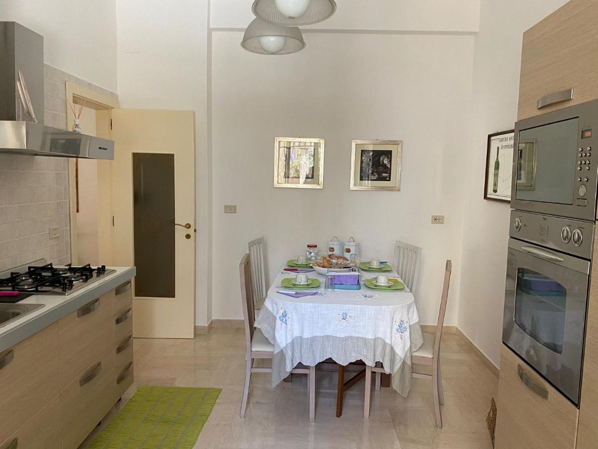 Interno13Bari Villa Luaran gambar